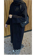 beranka Sporty Stylish Snap Fastener Black Abaya & Ferace