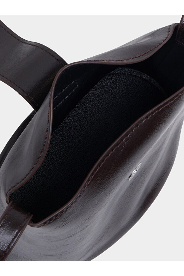 Styli Metal Buckle Detail Flap Crossbody Bag