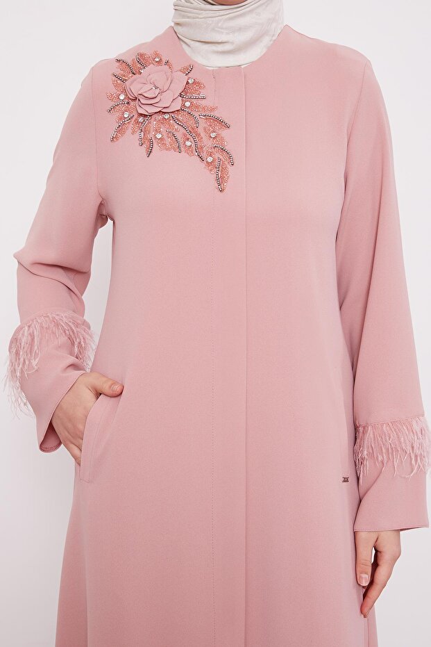 Levidor Powder Stone Embroidered Feather Detailed Ferace