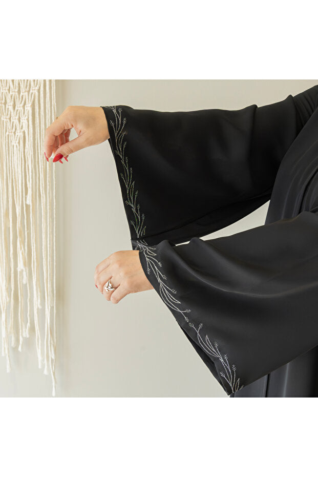 LINELLE Black Abaya Women – Buttoned Front with Loose Wide Sleeves