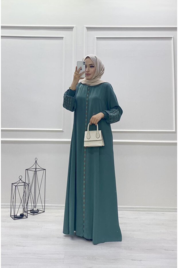 beyhanlı Embroidered abaya