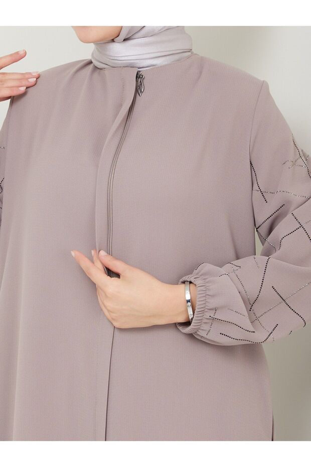 Neva Style Stone Detailed Arm Ferace