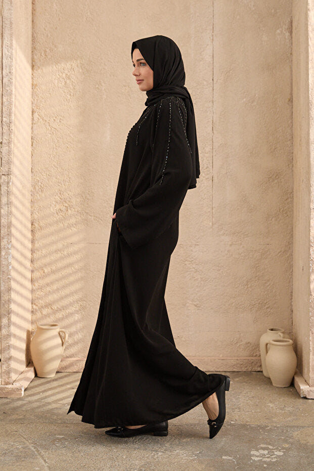 arga prive Hand Embroidered Ferace on the Shoulder