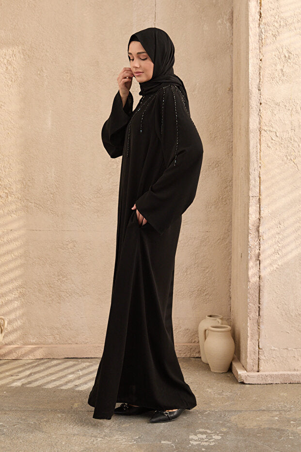 arga prive Hand Embroidered Ferace on the Shoulder