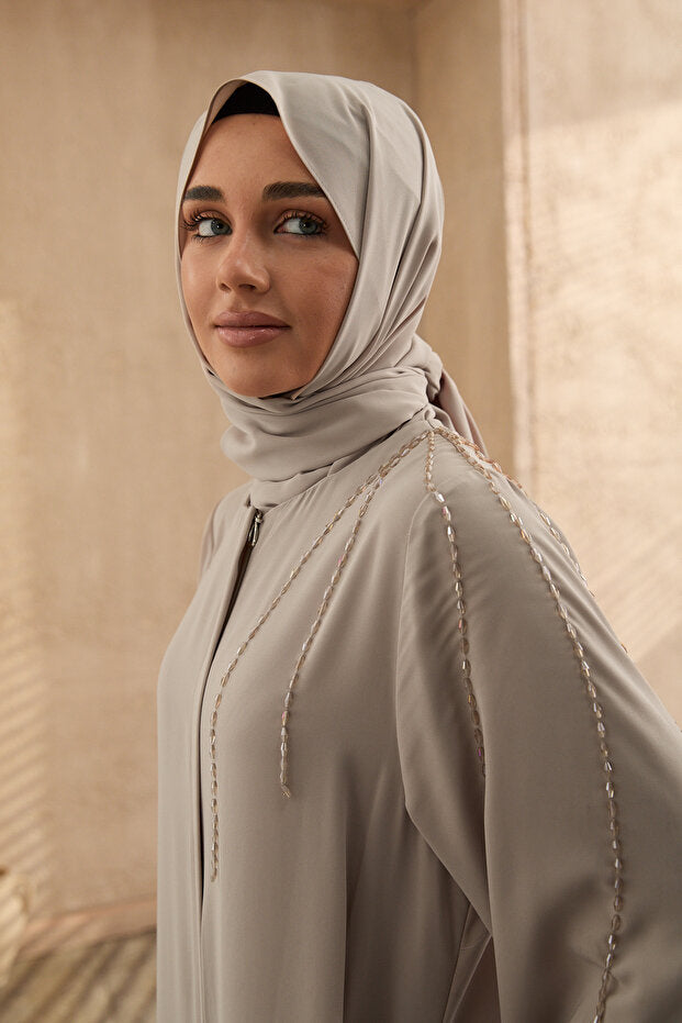 arga prive Hand Embroidered Ferace on the Shoulder